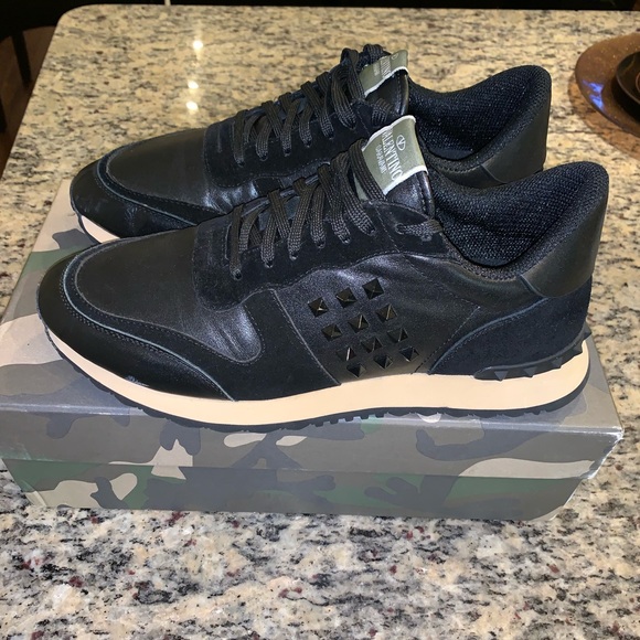 *SOLD* Valentino Rockstud Racer Sneaker 11 - Picture 1 of 7